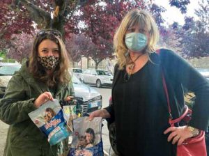 Ombretta Perlorca e la volontaria Francesca