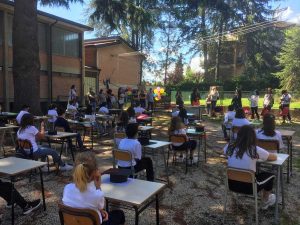 Ronciglione - Saluti fine anno classi quinte-