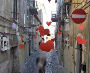 Civita Castellana - Una folla di cuori per le vie della città per ricordare Ivan Rossi