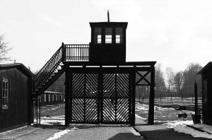 L'ingresso del campo di concentramento di Stutthof