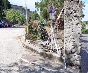 Viterbo - Cartelli al parcheggio di Sant'Antonio