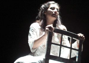 Una scena della "Donna a tre punte"