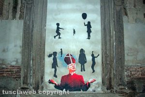 Il cardinale Pell effigiato nel monastero della Visitazione in via San Pietro