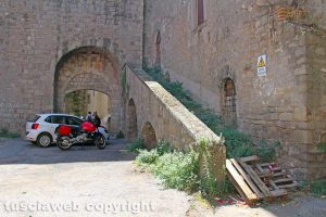 Viterbo - La zona di Porta San Leonardo