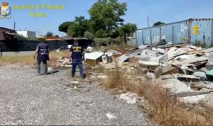 Roma - Guardia di finanza - Discarica al Prenestino