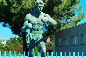 Tarquinia - La statua dedicata ad Angelo Jacopucci