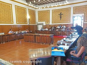 Montefiascone - Il consiglio comunale - Scontro tra maggioranza e opposizione nella seduta di sabato 8 agosto