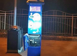 Terni - Il parchimetro scassinato