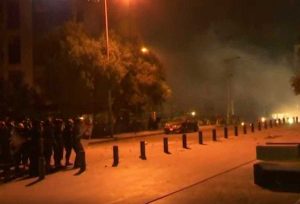 Beirut - Scontri tra manifestanti e forze di polizia