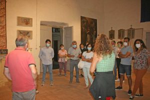 Villa San Giovanni in Tuscia - Il sindaco Fabio Latini alla visita guidata nella chiesa di Sancta Maria ad Nives