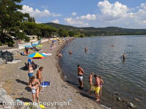 Il lago di Bolsena a Ferragosto