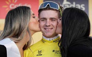 Remco Evenepoel sul podio del Tour de France