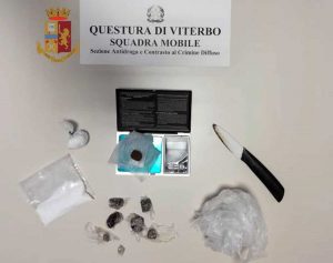 La droga sequestrata dalla polizia