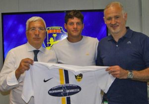 Viterbese, Rossi al Rocchi per la firma