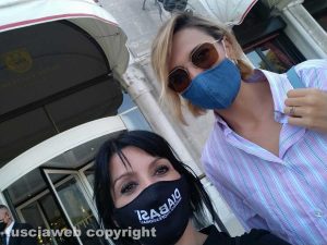 La massaggiatrice Samantha Svezia al festival di Venezia con i vip