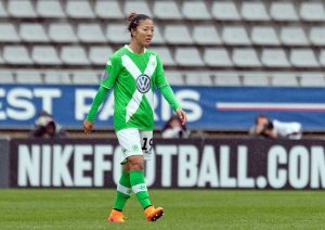 Yuki Nagasato con la maglia del Wolfsburg nel 2015