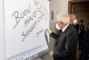Vo' - Il presidente della Repubblica, Sergio Mattarella, inaugura l'anno scolastico