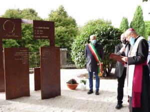 Viterbo - Intitolazione dei giardinetti di piazza della pace alla Quercia a don Dante Bernini