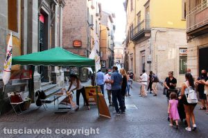 Viterbo - Il gazebo del Movimento 5 Stelle