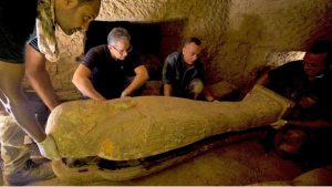 Il ritrovamento dei sarcofagi