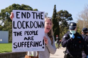 Proteste contro il lockdown a Melbourne