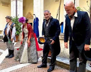 Farnese - Gli attori dello spettacolo 'Le voci della torre'