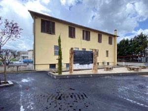 Viterbo - Il monumento a don Armando Marini