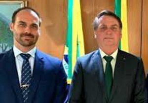 Eduardo Bolsonaro e Jair Bolsonaro