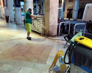 Civitavecchia - Pulizia straordinaria a corso Marconi