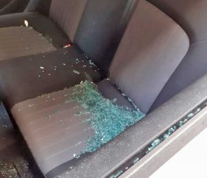 Taranto, l'auto dell'Asl da cui sono stati rubati i tamponi