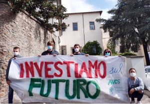 Viterbo - Il flash mob di Aucs all'università