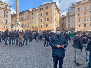 Battistoni alla manifestazione dei gestori di impianti sportivi a Roma