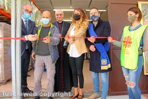 Viterbo - L'inaugurazione del centro alimentare