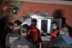 Roma - Demolizione villette alla Romanina