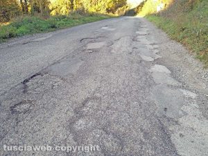Montefiascone - La strada che collega la frazione Fiordini con la strada Commenda