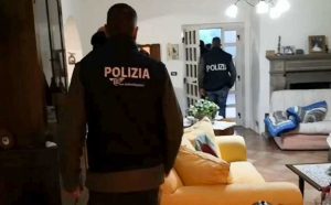 Cosenza - Il blitz dei carabinieri