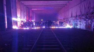 Hangar trasformato in discoteca, 300 giovani a una festa clandestina
