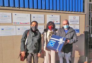 La consegna dei kit didattici alle scuole da Simulabo