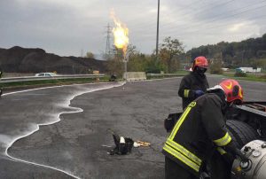 Orte - Camion carico di gas allo stato liquido si scontra contro un autotreno