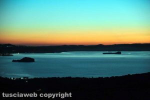 Il tramonto del 2020 nella Tuscia - Foto di Maurizio di Giovancarlo (Tuscia Fotografia)