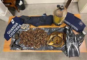 L'operazione della guardia costiera di Piombino