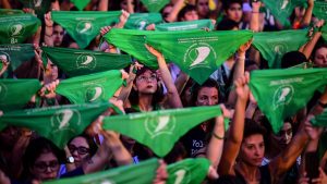 Argentina, manifestazioni a favore della legalizzazione dell'aborto