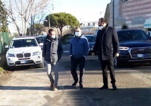 Montalto di Castro - Mazzoni, Panunzi e Alessandri ai lavori per l'arginatura del Fiora