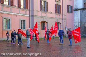 Viterbo - La manifestazione dei sindacati in piazza del plebiscito
