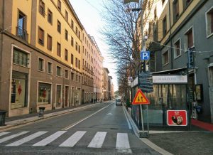 Viterbo - Via Marconi a doppio senso di circolazione