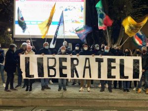 La manifestazione di FdI e Gioventù nazionale