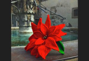 Viterbo - Uno degli addobbi sulla fontana del quartiere Pianoscarano