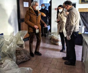 Forza Italia - Raccolta generi di prima necessità