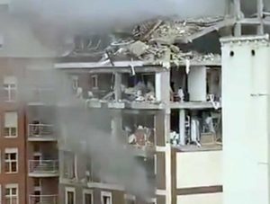 Madrid - L'edificio semidistrutto dall'esplosione