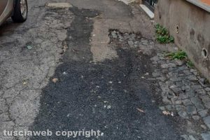 Viterbo - L'asfaltatura alla Quercia
